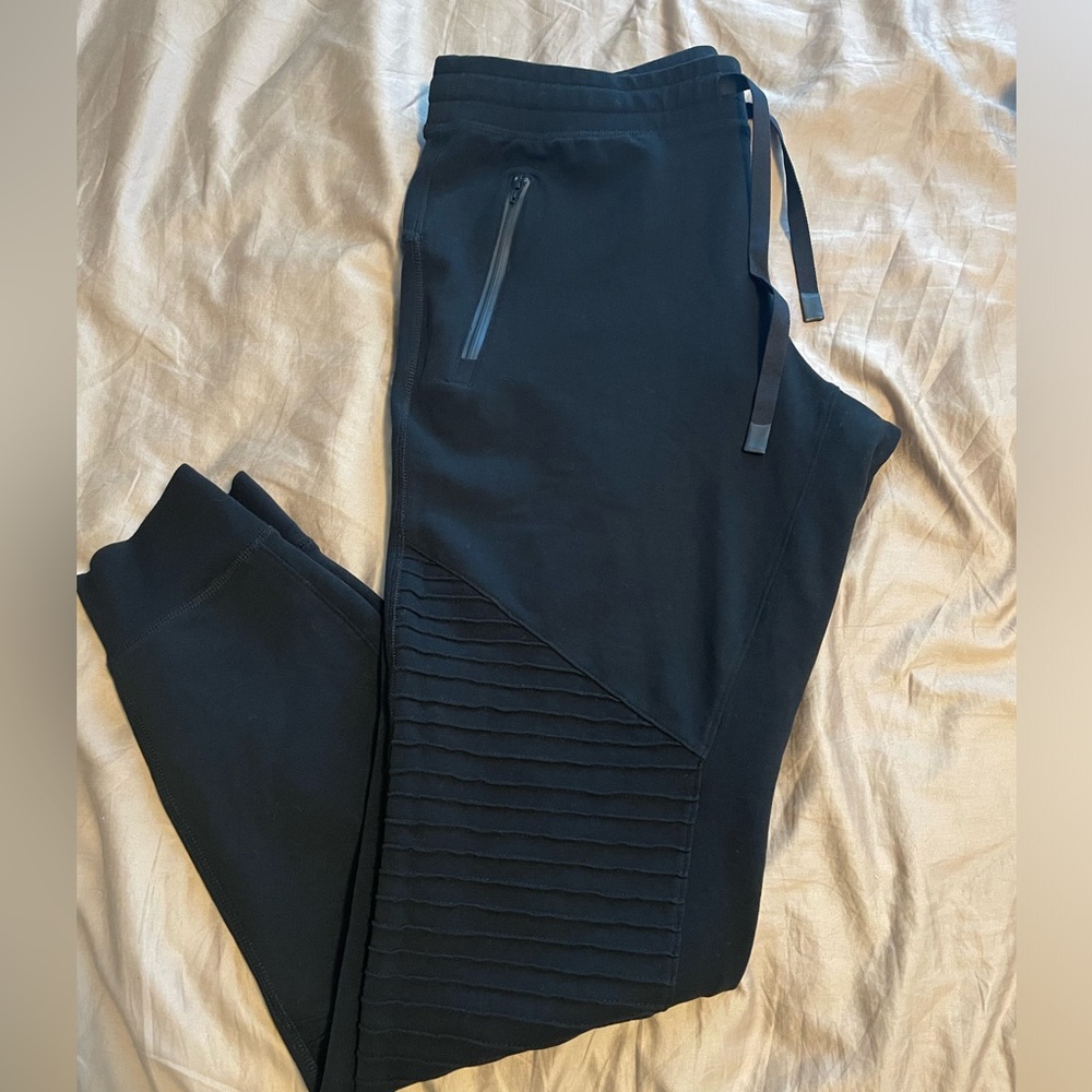 Women's Alo Yoga Leggings